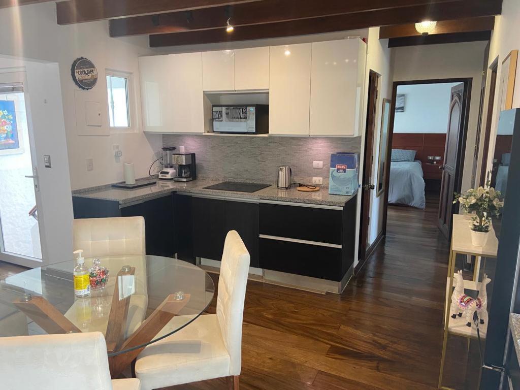 Alojamiento Entero En San Isidro A Metros Del Parque El Olivar - Zona Exclusiva De - Appartement Lima